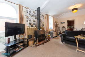 Flat Sitting Room- click for photo gallery